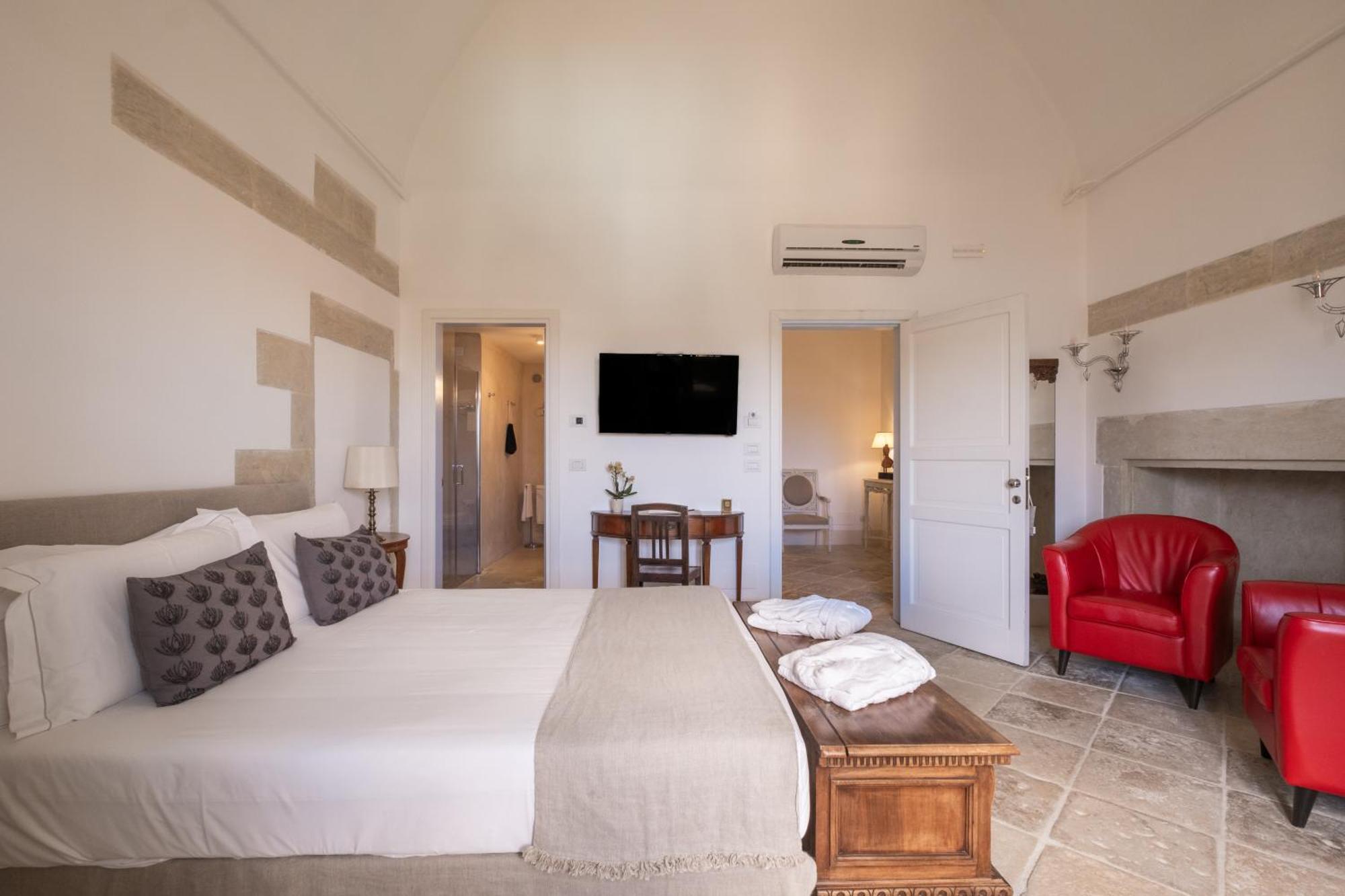 Palazzo Ducale Venturi - Luxury Hotel & Wellness Minervino di Lecce Exterior photo